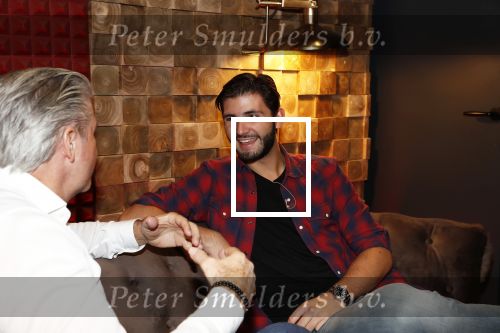 Hilversum 6 november 2018
Dries Roelvink interviewt voor Story Quincy Wilson Luc v Essen en Julia v Helvoirt uit het sbs6 programma house of Talent