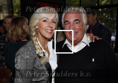 Hilversum 8 oktober 2018
Boek presentatie Peter Koelewijn bij wisseloord studioï¿½s. Het boek is geschreven door Tjerk Lammers.
Ludo Voeten en Marga Bult
