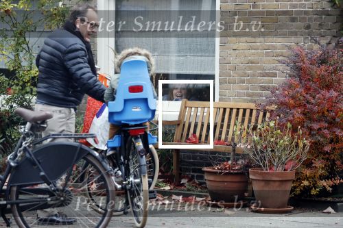 Amsterdam november 2018
Joost Nijsen heeft een relatie met de ex van Joost Zwagerman Maaike Pereboom. Maaike heeft een zoontje van Joost Zwagerman. Joost Nijsen woont in een huis in Amsterdam zuid.