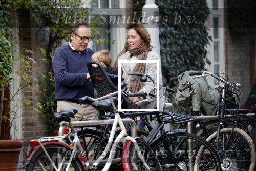 Amsterdam november 2018
Joost Nijsen heeft een relatie met de ex van Joost Zwagerman Maaike Pereboom. Maaike heeft een zoontje van Joost Zwagerman. Joost Nijsen woont in een huis in Amsterdam zuid.