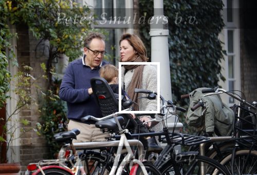 Amsterdam november 2018
Joost Nijsen heeft een relatie met de ex van Joost Zwagerman Maaike Pereboom. Maaike heeft een zoontje van Joost Zwagerman. Joost Nijsen woont in een huis in Amsterdam zuid.
