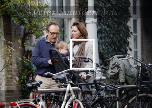 Amsterdam november 2018
Joost Nijsen heeft een relatie met de ex van Joost Zwagerman Maaike Pereboom. Maaike heeft een zoontje van Joost Zwagerman. Joost Nijsen woont in een huis in Amsterdam zuid.