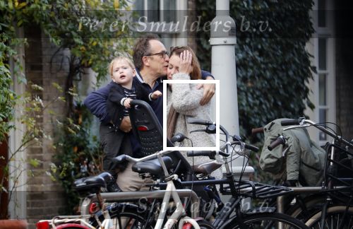 Amsterdam november 2018
Joost Nijsen heeft een relatie met de ex van Joost Zwagerman Maaike Pereboom. Maaike heeft een zoontje van Joost Zwagerman. Joost Nijsen woont in een huis in Amsterdam zuid.