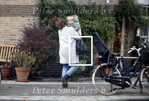 Amsterdam 3 november 2018
Maaike Perenboom met haar zoon bij het huis van haar nieuwe partner Joost Nijsen