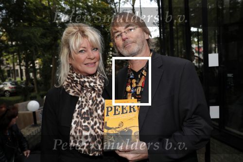 Hilversum 8 oktober 2018
Boek presentatie Peter Koelewijn bij wisseloord studioâ€™s. Het boek is geschreven door Tjerk Lammers. Manuela Kemp