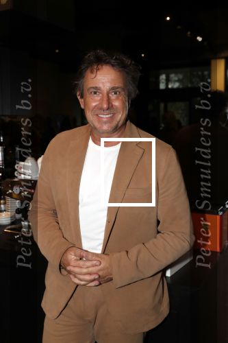 Amsterdam 30 oktober 2018
Boekpresentatie Kelly Weekers. Haar man John Ewbank reikte het eerste boek uit. Marco Borsato