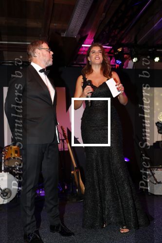 Amsterdam 8 oktober 2018
JFK Gala in de harbour Club. Wilfred Genee ontvangt uit handen van Prins Bernhard de prijs voor man van het jaar. Marieke Elsinga presenteert het gala.