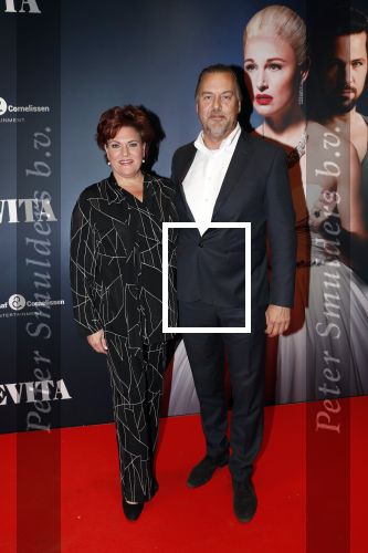 Amsterdam 22 augustus 2018
Premiere Evita in carre. Marjolein Touw met partner