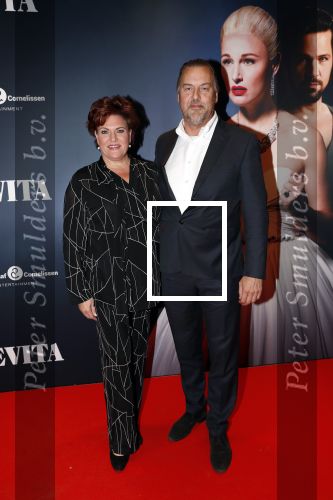 Amsterdam 22 augustus 2018
Premiere Evita in carre. Marjolein Touw met partner