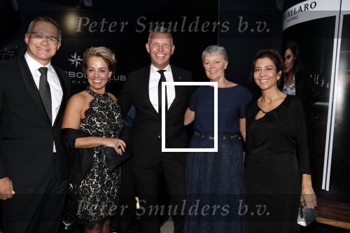 Amsterdam 8 oktober 2018
JFK Gala in de harbour Club. Wilfred Genee ontvangt uit handen van Prins Bernhard de prijs voor man van het jaar. Marieke Elsinga presenteert het gala. mark v Nieuwkerk met zijn vrouw en relaties