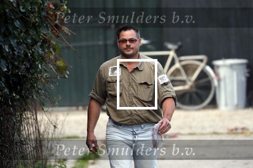 Wijdewormer 19 oktober 2018
Marnix Knetemann aan het werk op zijn boerderij. Zij zus Elise komt op bezoek met haar pas geboren baby.