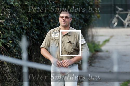 Wijdewormer 19 oktober 2018
Marnix Knetemann aan het werk op zijn boerderij. Zij zus Elise komt op bezoek met haar pas geboren baby.