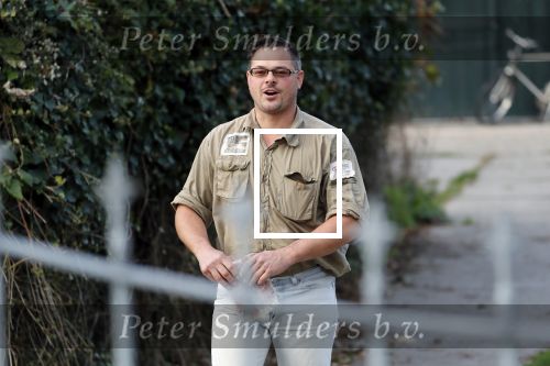 Wijdewormer 19 oktober 2018
Marnix Knetemann aan het werk op zijn boerderij. Zij zus Elise komt op bezoek met haar pas geboren baby.