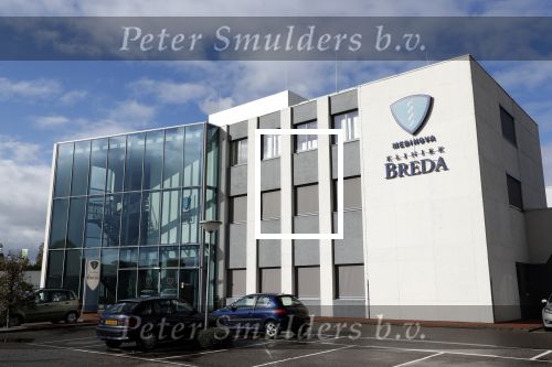Breda 2 oktober 2018
Robbert Hinfelaar gaat op bezoek bij zijn vrouw Patricia Paay die in de kliniek medinova geopereerd is en een nieuwe heup heeft gekregen.