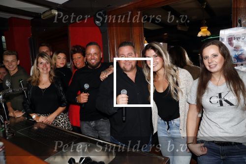 Sordrecht 24 oktober 2018
Opnames videoclip Michael v d Plas en Wesley de Bruin in de Blokkies