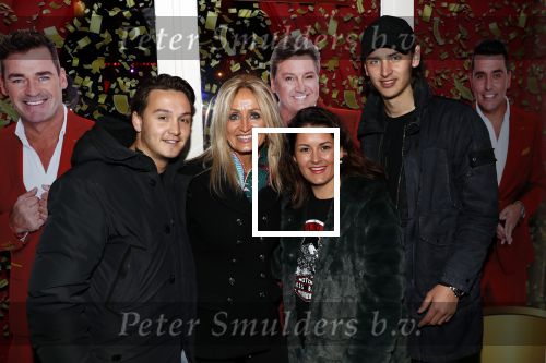Amsterdam 5 november 2018
Opening Toppers party cafe met Jan Smit Jeroen v d Boom Rene Froger en Gerard Joling. Didier Maxim Natasja en Natasja Froger