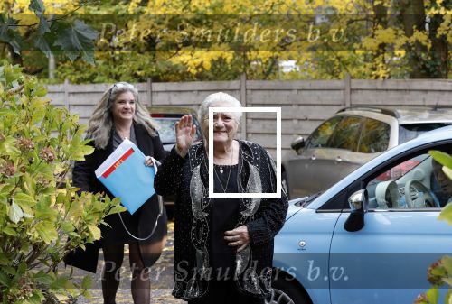 Hoofddorp 11 november 2018
Nelly Frijda met haar dochter bij feest Bram Biesterveld (Pommetje Horlepiep)