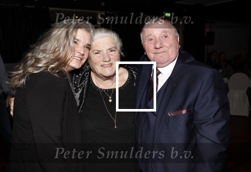 Hoofddorp 11 november 2018
Bram Biesterveld (Pommetje Horlepiep) viert zijn 80e verjaardag. Nelly Fryda met dochter