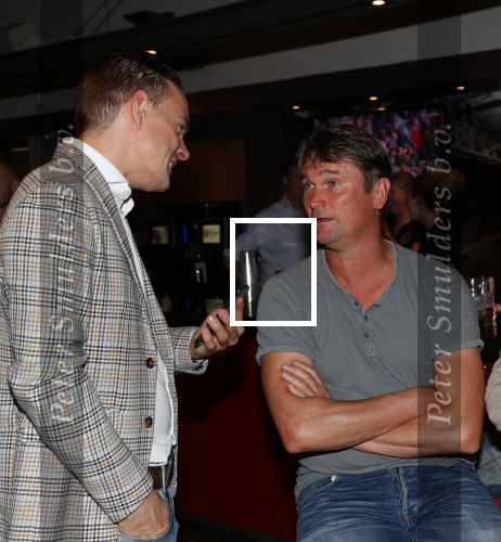 Amsterdam, 11 Oktober 2018
Uitreiking boek Simon Tahamata
Nick Dijkman met Johnny Bosman en Ronald de Boer