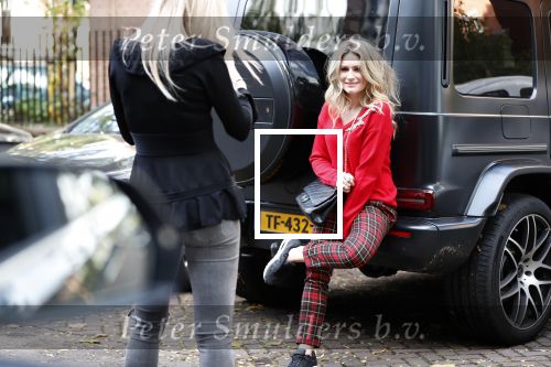 Amsterdam 2 oktober 2018
Nikkie Plessen op haar mercedes jeep.