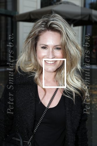 Den Haag 14 oktober 2018
Premiere Woezel en pip in koninklijke schouwburg Den haag. Nikkie Plessen kwam met haar zoon en vriendin Natasha Poly en haar dochter