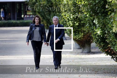Amsterdam 9 oktober 2018
Begrafenis vrouw van vrouw Arie v Os op zorgvlied. Otto Lenselink met zijn vrouw