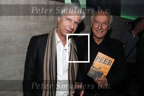 Hilversum 8 oktober 2018
Boek presentatie Peter Koelewijn bij wisseloord studioï¿½s. Het boek is geschreven door Tjerk Lammers.
Peter Koelewijn en Boudewijn de Groot