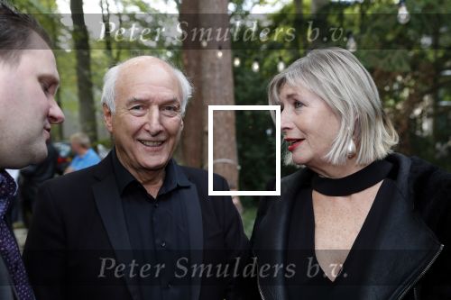 Hilversum 8 oktober 2018
Boek presentatie Peter Koelewijn bij wisseloord studioï¿½s. Het boek is geschreven door Tjerk Lammers.
Peter Koelewijn en Els Koelewijn