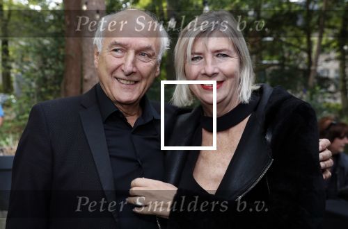 Hilversum 8 oktober 2018
Boek presentatie Peter Koelewijn bij wisseloord studioï¿½s. Het boek is geschreven door Tjerk Lammers.
Peter Koelewijn en Els Koelewijn