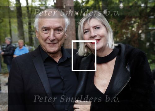 Hilversum 8 oktober 2018
Boek presentatie Peter Koelewijn bij wisseloord studioï¿½s. Het boek is geschreven door Tjerk Lammers.
Peter Koelewijn en Els Koelewijn