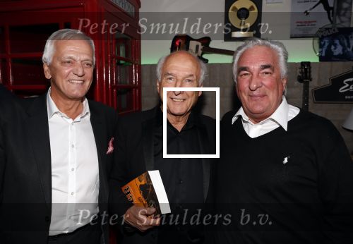 Hilversum 8 oktober 2018
Boek presentatie Peter Koelewijn bij wisseloord studioï¿½s. Het boek is geschreven door Tjerk Lammers.
Peter Koelewijn met Piet Roelen en Ludo Voeten