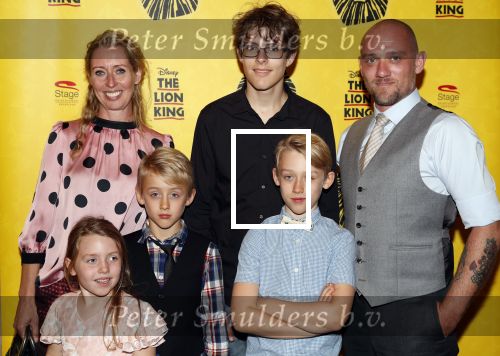 Scheveningen 17 oktober 2018
2 jaar de Lion King in het afas circustheater. Plien v bennekom met gezin