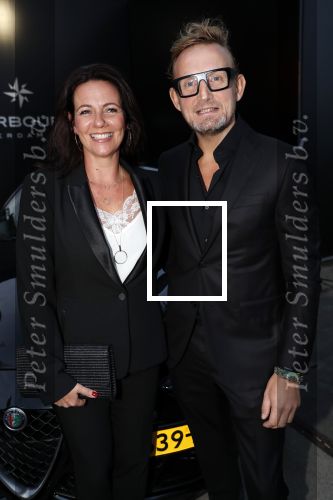 Amsterdam 8 oktober 2018
JFK Gala in de harbour Club. Wilfred Genee ontvangt uit handen van Prins Bernhard de prijs voor man van het jaar. Marieke Elsinga presenteert het gala. Prins Bernhard jr en zijn vrouw prinses Annette