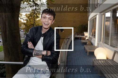 Hilversum 6 november 2018
Dries Roelvink interviewt voor Story Quincy Wilson Luc v Essen en Julia v Helvoirt uit het sbs6 programma house of Talent