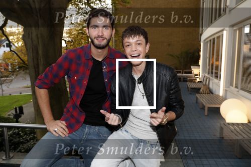 Hilversum 6 november 2018
Dries Roelvink interviewt voor Story Quincy Wilson Luc v Essen en Julia v Helvoirt uit het sbs6 programma house of Talent