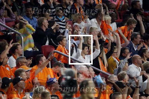 Amsterdam 13 oktober 2018
Nederland - Duitsland in de Johan Cruijff arens . eindstand 3-0
Na de Wedstrijd werden Dirk Kuyt en Rafael v d Vaart  gehuldigd. Dirk had zijn vrouw Gertrude en kinderen meegenomen. Rafael had zijn vriendin Estavan Polman en zijn kinderen Damian en Jesslynn meegenomen . Ook zijn ouders en schoonouders waren erbij.