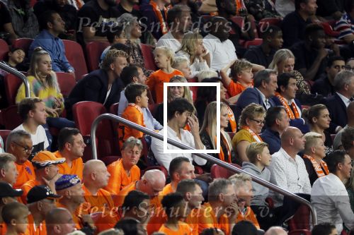 Amsterdam 13 oktober 2018
Nederland - Duitsland in de Johan Cruijff arens . eindstand 3-0
Na de Wedstrijd werden Dirk Kuyt en Rafael v d Vaart  gehuldigd. Dirk had zijn vrouw Gertrude en kinderen meegenomen. Rafael had zijn vriendin Estavan Polman en zijn kinderen Damian en Jesslynn meegenomen . Ook zijn ouders en schoonouders waren erbij.