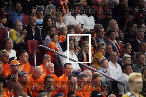 Amsterdam 13 oktober 2018
Nederland - Duitsland in de Johan Cruijff arens . eindstand 3-0
Na de Wedstrijd werden Dirk Kuyt en Rafael v d Vaart  gehuldigd. Dirk had zijn vrouw Gertrude en kinderen meegenomen. Rafael had zijn vriendin Estavan Polman en zijn kinderen Damian en Jesslynn meegenomen . Ook zijn ouders en schoonouders waren erbij.