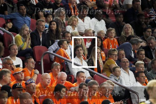 Amsterdam 13 oktober 2018
Nederland - Duitsland in de Johan Cruijff arens . eindstand 3-0
Na de Wedstrijd werden Dirk Kuyt en Rafael v d Vaart  gehuldigd. Dirk had zijn vrouw Gertrude en kinderen meegenomen. Rafael had zijn vriendin Estavan Polman en zijn kinderen Damian en Jesslynn meegenomen . Ook zijn ouders en schoonouders waren erbij.