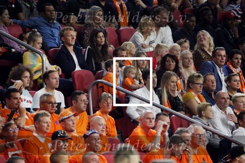 Amsterdam 13 oktober 2018
Nederland - Duitsland in de Johan Cruijff arens . eindstand 3-0
Na de Wedstrijd werden Dirk Kuyt en Rafael v d Vaart  gehuldigd. Dirk had zijn vrouw Gertrude en kinderen meegenomen. Rafael had zijn vriendin Estavan Polman en zijn kinderen Damian en Jesslynn meegenomen . Ook zijn ouders en schoonouders waren erbij.