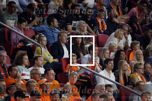 Amsterdam 13 oktober 2018
Nederland - Duitsland in de Johan Cruijff arens . eindstand 3-0
Na de Wedstrijd werden Dirk Kuyt en Rafael v d Vaart  gehuldigd. Dirk had zijn vrouw Gertrude en kinderen meegenomen. Rafael had zijn vriendin Estavan Polman en zijn kinderen Damian en Jesslynn meegenomen . Ook zijn ouders en schoonouders waren erbij.