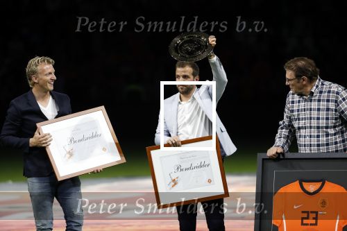 Amsterdam 13 oktober 2018
Nederland - Duitsland in de Johan Cruijff arens . eindstand 3-0
Na de Wedstrijd werden Dirk Kuyt en Rafael v d Vaart  gehuldigd. Dirk had zijn vrouw Gertrude en kinderen meegenomen. Rafael had zijn vriendin Estavan Polman en zijn kinderen Damian en Jesslynn meegenomen . Ook zijn ouders en schoonouders waren erbij.
