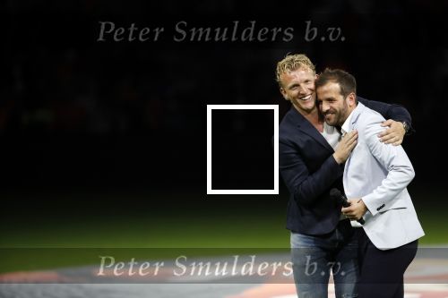 Amsterdam 13 oktober 2018
Nederland - Duitsland in de Johan Cruijff arens . eindstand 3-0
Na de Wedstrijd werden Dirk Kuyt en Rafael v d Vaart  gehuldigd. Dirk had zijn vrouw Gertrude en kinderen meegenomen. Rafael had zijn vriendin Estavan Polman en zijn kinderen Damian en Jesslynn meegenomen . Ook zijn ouders en schoonouders waren erbij.