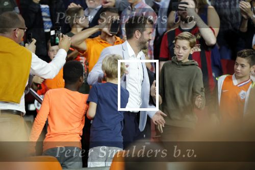 Amsterdam 13 oktober 2018
Nederland - Duitsland in de Johan Cruijff arens . eindstand 3-0
Na de Wedstrijd werden Dirk Kuyt en Rafael v d Vaart  gehuldigd. Dirk had zijn vrouw Gertrude en kinderen meegenomen. Rafael had zijn vriendin Estavan Polman en zijn kinderen Damian en Jesslynn meegenomen . Ook zijn ouders en schoonouders waren erbij.