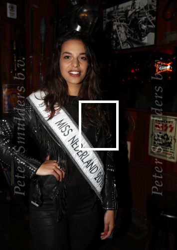 Amsterdam 5 november 2018
Presentatie Linda Man door Linda de Mol en Beau v erven Dorens. Rahima Dirkse