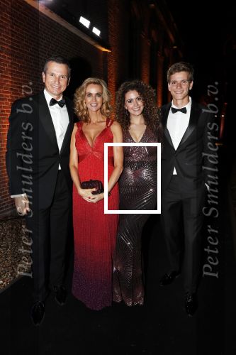 Muiden 10 november 2018
Daphne Deckers viert haar 50e verjaardag . Haar man Richard Krajicek en kinderen Emma en Alec zijn natuurlijk aanwezig.