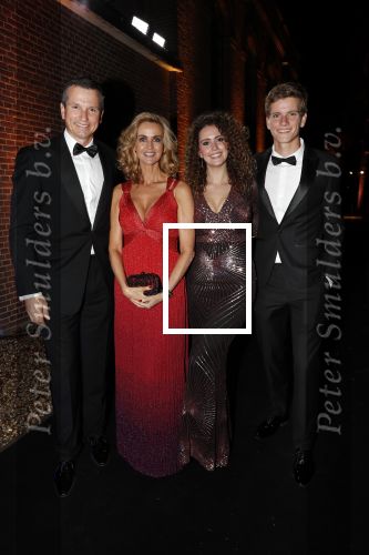 Muiden 10 november 2018
Daphne Deckers viert haar 50e verjaardag . Haar man Richard Krajicek en kinderen Emma en Alec zijn natuurlijk aanwezig.