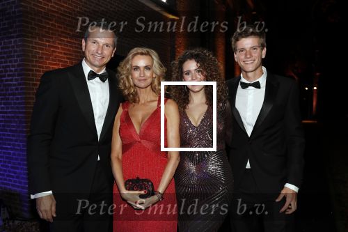 Muiden 10 november 2018
Daphne Deckers viert haar 50e verjaardag . Haar man Richard Krajicek en kinderen Emma en Alec zijn natuurlijk aanwezig.