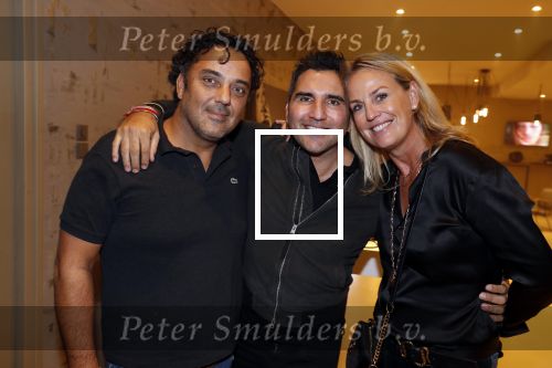 Amsterdam 8 november 2018
Presentatie nieuwe sieradenmerk van Rodrigo Otazu Mr O in het pand van Buddha to Buddha. Dennis Rugebregt Rodrigo en Mirjam v Kampen