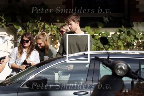Amsterdam 17 oktober 2018
Romee Strijd en haar man Laurens v leeuwen op terras in amsterdam en bij hun appartement dat ze afgelopen zomer gekocht hebben.